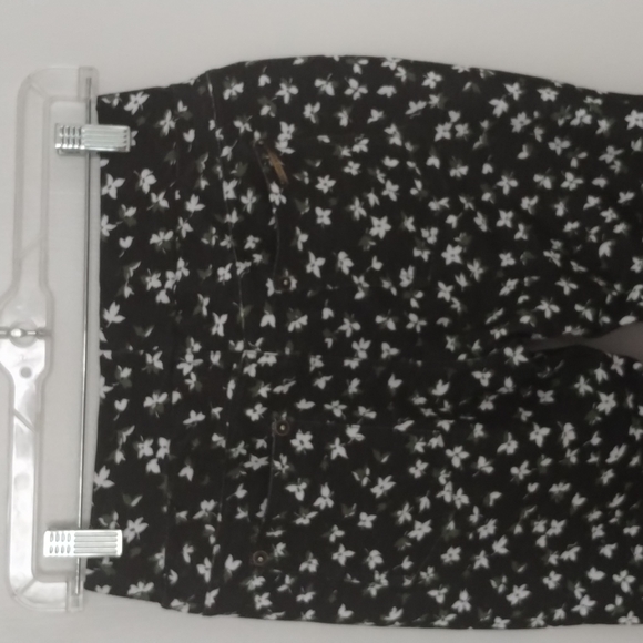 NWT - Rare! Michael Kors leggings - Picture 6 of 7